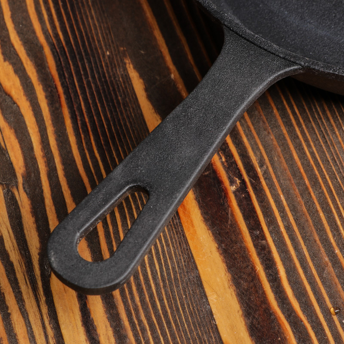 Сковорода чугунная 26x6 см, с двумя сливами