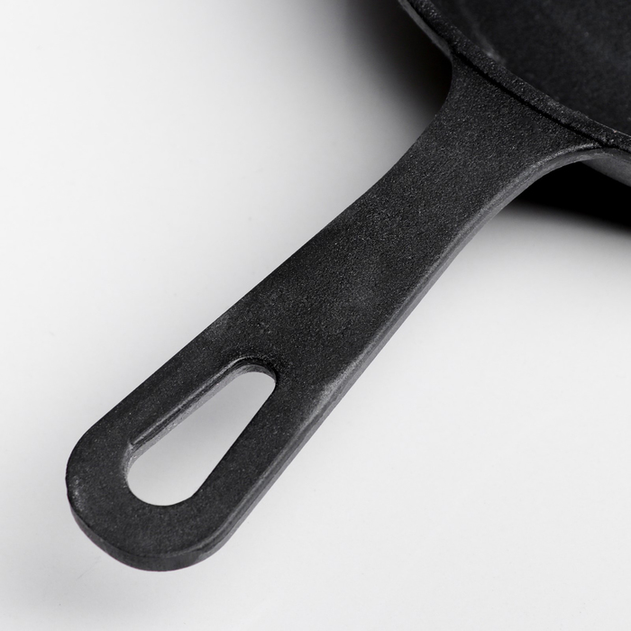 Сковорода чугунная 28x6 см, с двумя сливами