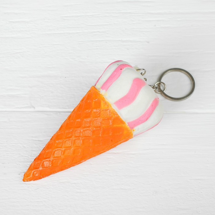 Мялка сквиши "Мороженка" на брелоке