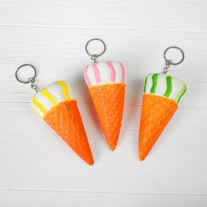 Мялка сквиши "Мороженка" на брелоке