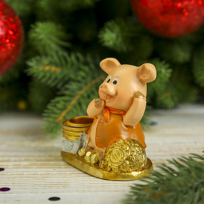 Сувенир полистоун подсвечник "Хрюша считает доллары" МИКС 7х7,5х4 см