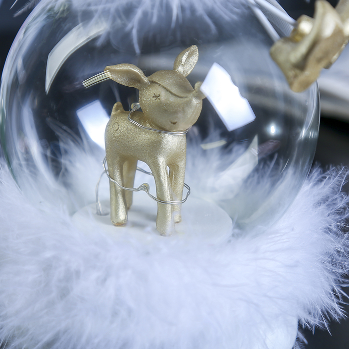 Сувенир полистоун световой шар "Ангелочек-принцесса пушок с оленёнком" 22х10х10 см