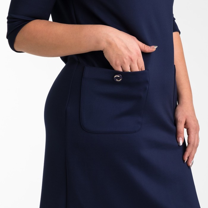 Платье женское с двумя карманами, размер 50, цвет тёмно-синий