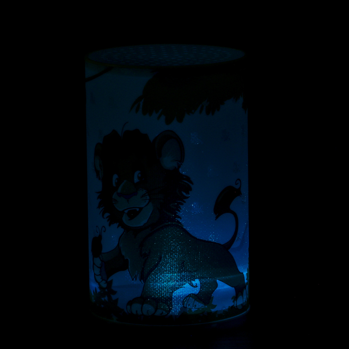 Ночник пластик "Лев и обезьяна" от батареек CR2032х1 7,1х7,1х11,3 см