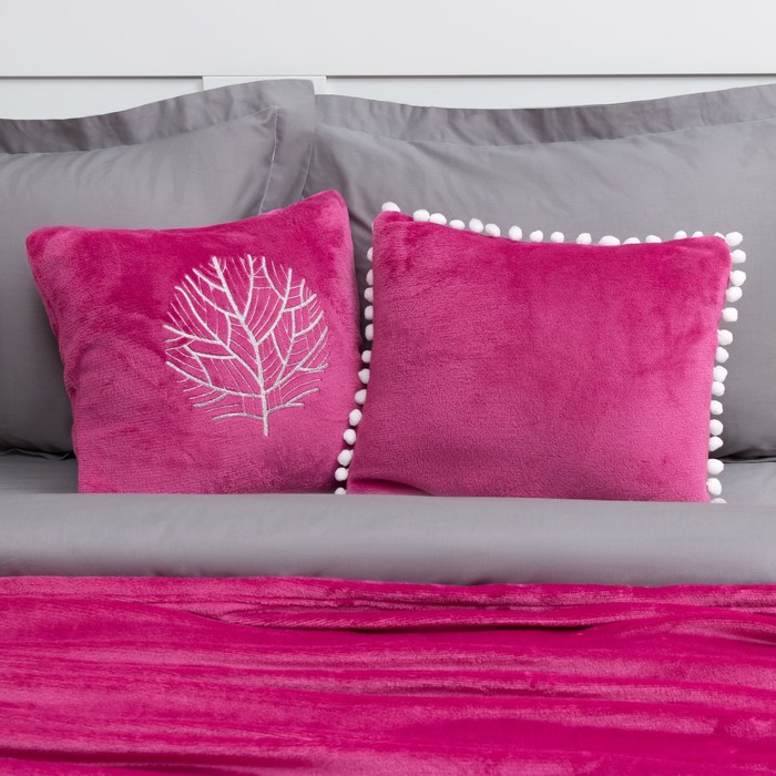 Наволочка "Этель" Деревья, вишневая, р-р 40 х 40 см, 100 % п/э