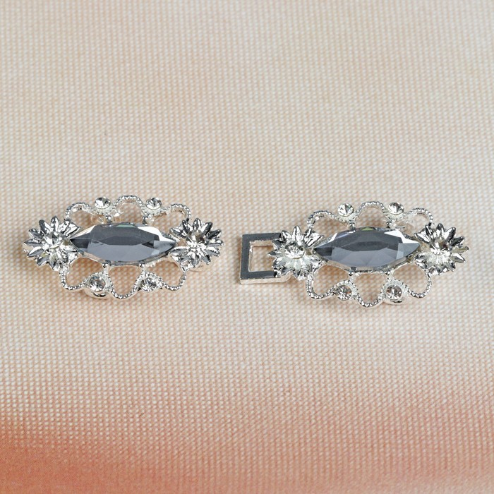 Декоративная застёжка, 7,5х2,5см, цвет серебряный