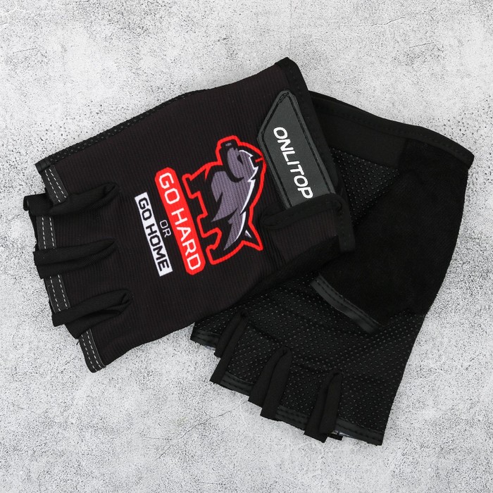 Набор "Go hard", перчатки 11 х15 х1 см, шейкер 600 мл