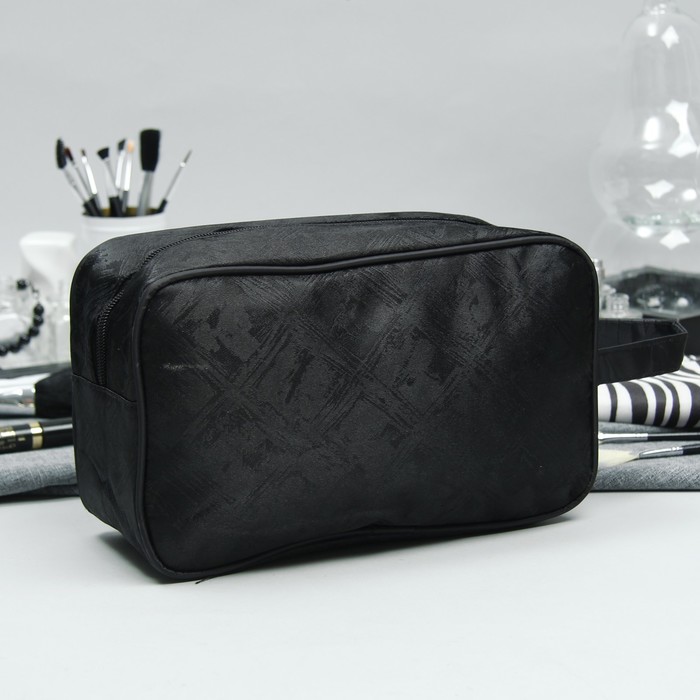 Косметичка дорожная «Ромбы», отдел на молнии, наружный карман, цвет чёрный