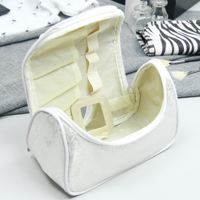 Косметичка-сумка «Сердца», отдел на молнии, зеркало, цвет белый