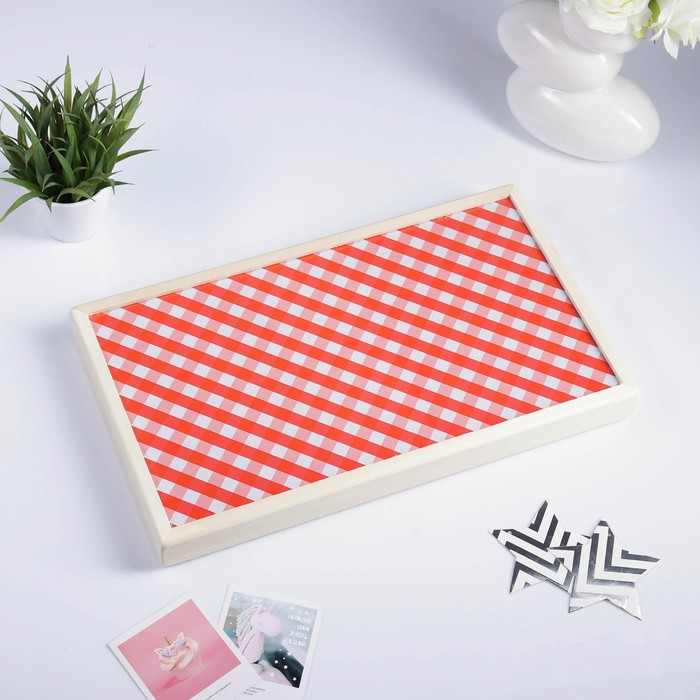 Столик для завтрака "Красная клетка"