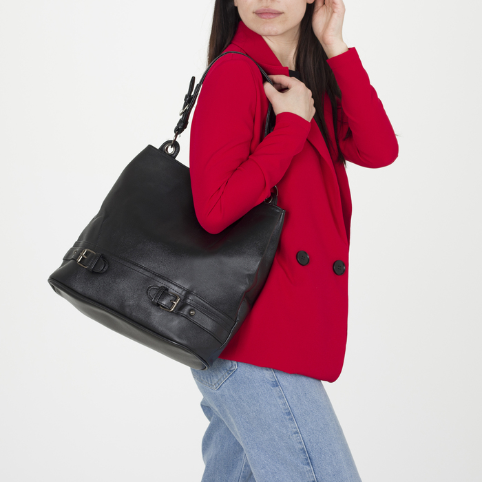 Сумка женская, отдел на молнии, наружный карман, цвет чёрный