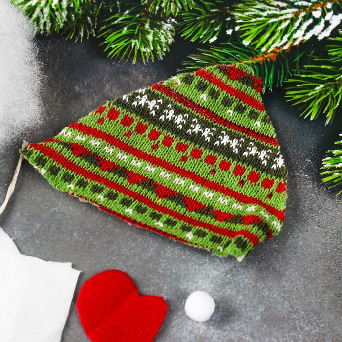 Набор для создания подвесной елочной игрушки из фетра "Снеговичок", цвет зеленый