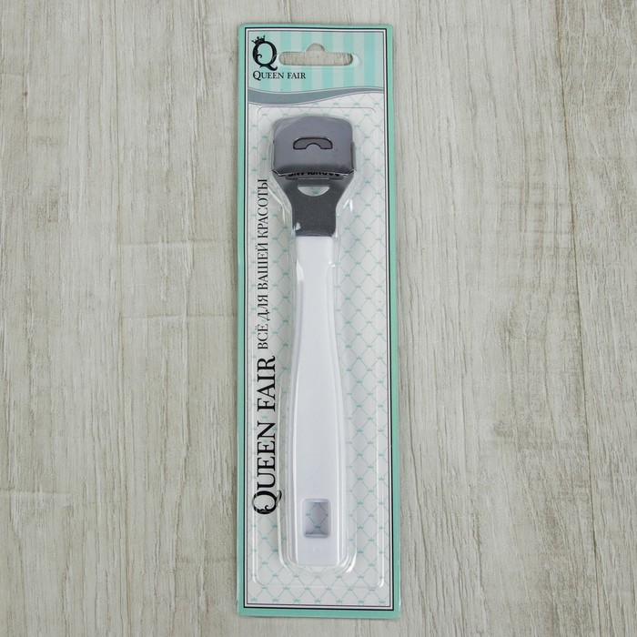 Станок для педикюра с лезвиями, цвет белый