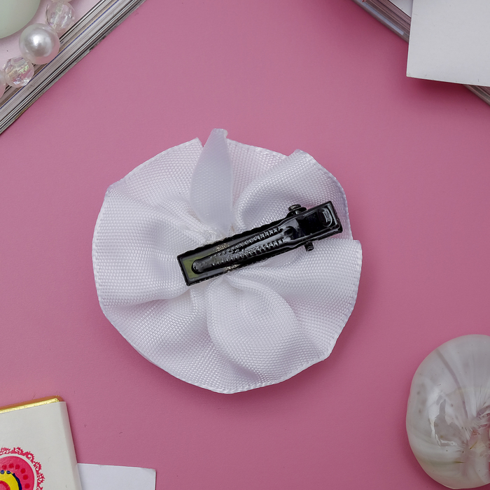 Зажим для волос "Маленькая леди" цветок, белый