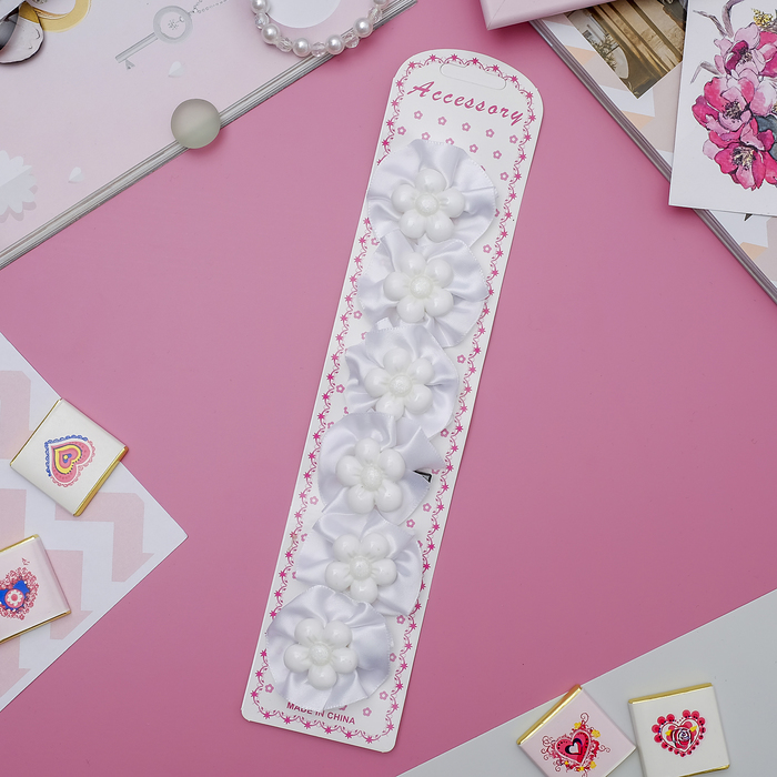 Зажим для волос "Маленькая леди" цветок, белый