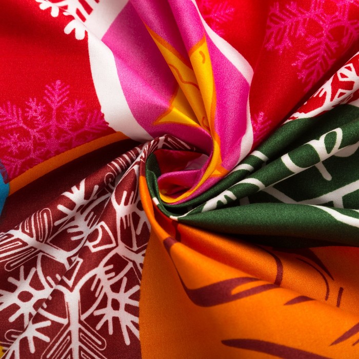 Постельное бельё «Экономь и Я» Новогодние подарки 1,5 сп. 143×210 см, 150×210 см, 50×70 - 2 шт., микрофайбер, 75 г/м²