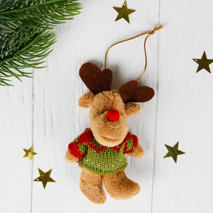 Мягкая игрушка-подвеска "Северный олень в свитере" цвета МИКС