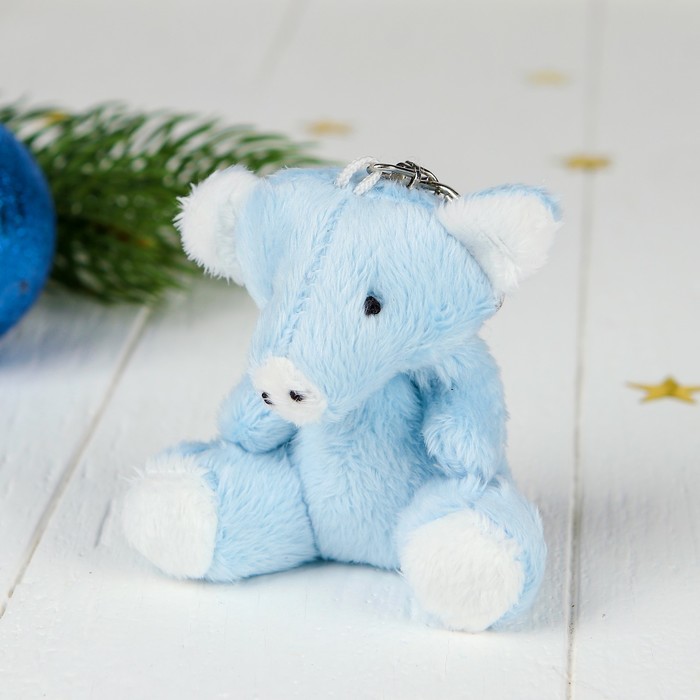 Мягкая игрушка-брелок "Свинюшка" цвета МИКС