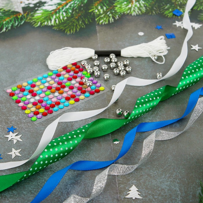 Набор для создания подвесок из лент "Дед Мороз, елочка, венок", 3 в 1