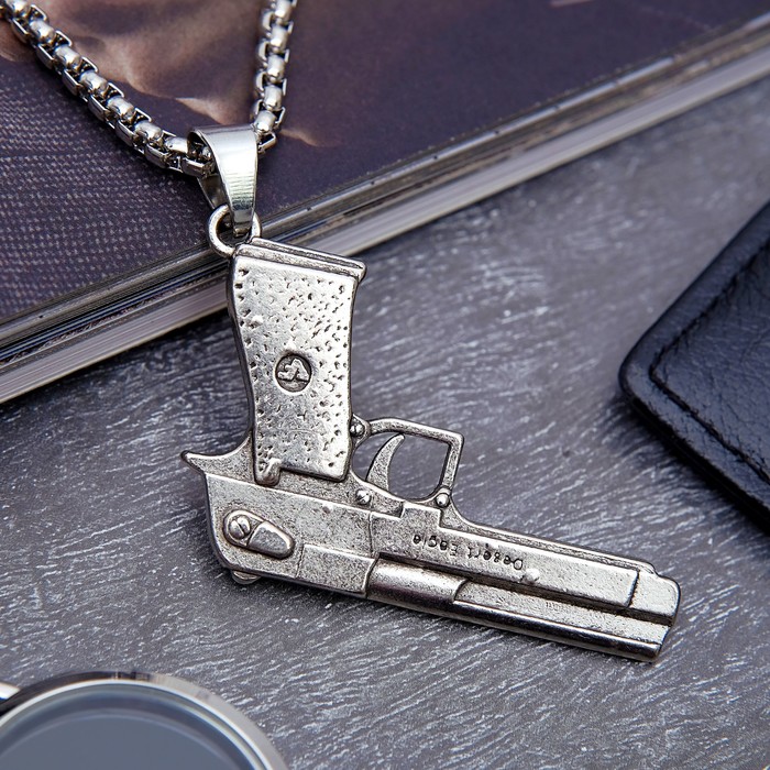 Кулон мужской "Пистолет", цвет чернёное серебро, 60 см