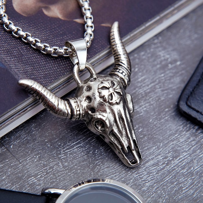 Кулон мужской "Бык", цвет чернёное серебро, 60 см