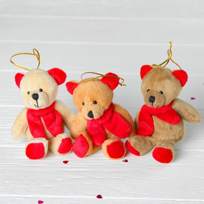 Мягкая игрушка-подвеска "Мишка в красном шарфе" цвета МИКС