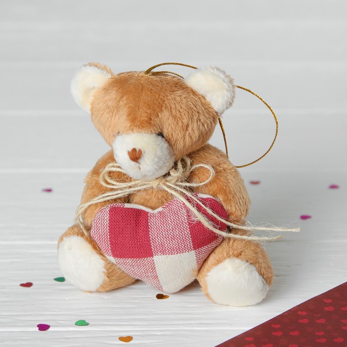 Мягкая игрушка-подвеска "Медведь с бантиком" сердце в лапках