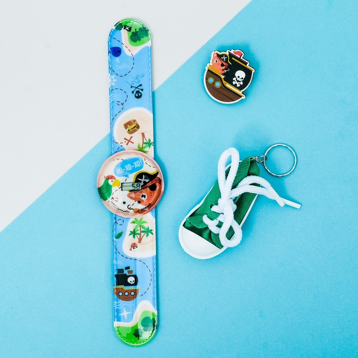 Набор часы наручные, значок, брелок "Пираты"