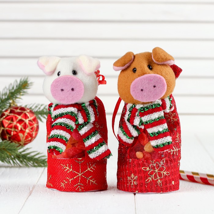 Конфетница "Хрюша в полосатом шарфике" на завязках, цвета МИКС, вместимость 100 г