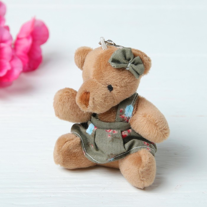 Мягкая игрушка-брелок "Мишка в летнем костюме" мальчик и девочка, цвета МИКС