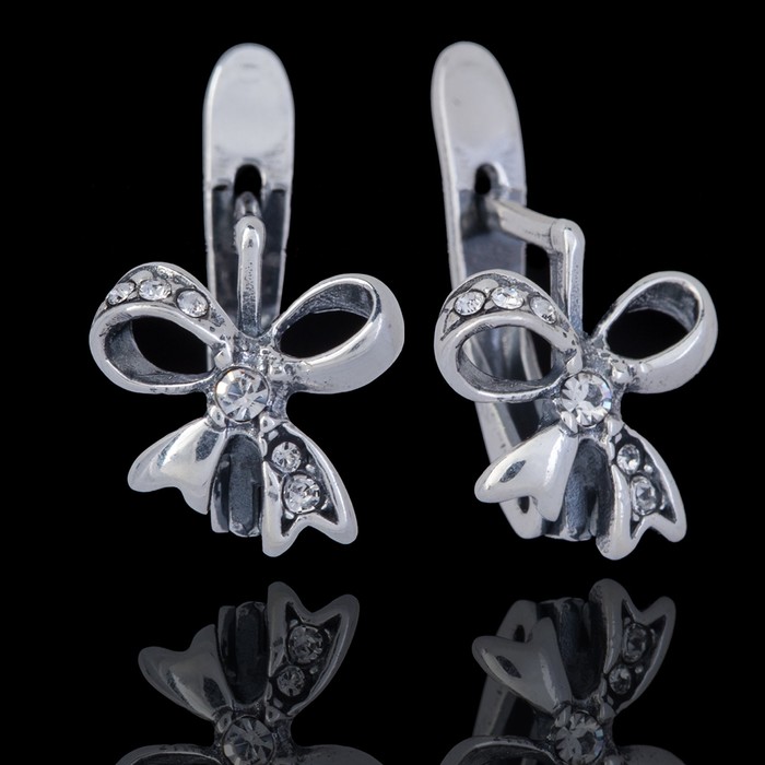 Серьги "Бантик", цвет белый в чернёном серебре