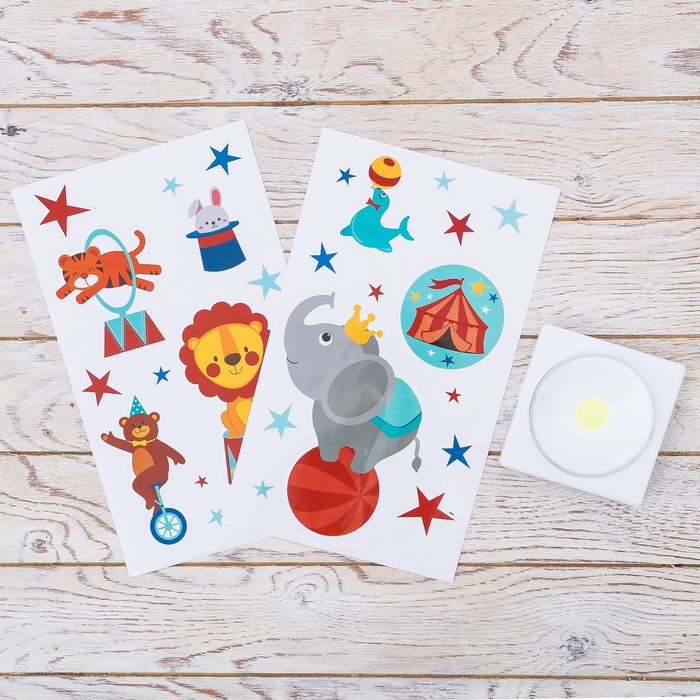 Светильник с наклейками "Цирк"