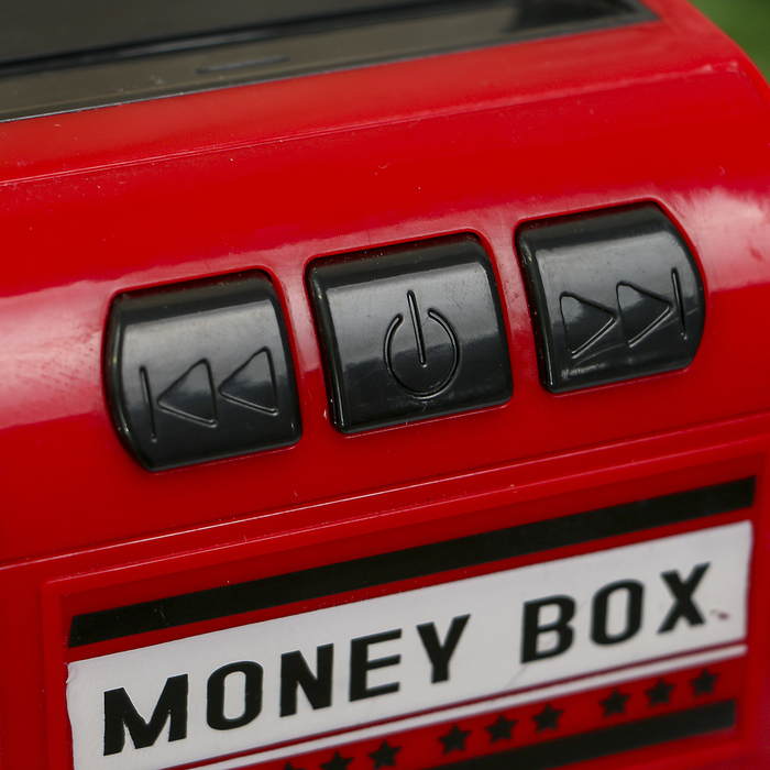 Копилка пластик "Сейф, разрезающий банкноты" от 3АА звук 21х11х11,5 см МИКС