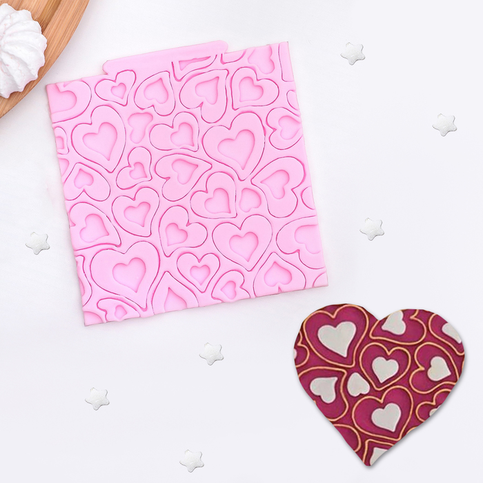 Молд 10,5х10,5х0,5 см "Сердечные дела"