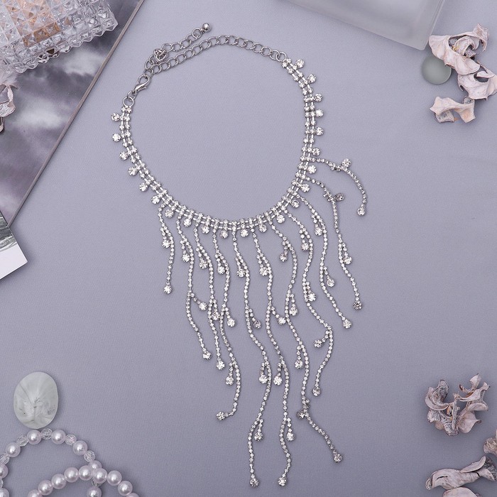 Колье со стразами "Симфония" каскад нитей, цвет белый в серебре