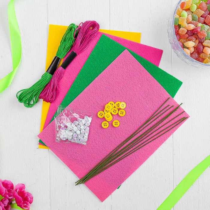 Набор для создания букета из фетра "Тюльпаны" + игла, нитки, лента