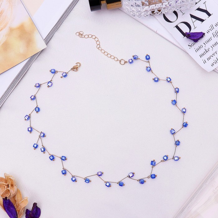 Колье "Цветущая дорожка" кубики, цвет синий в золоте