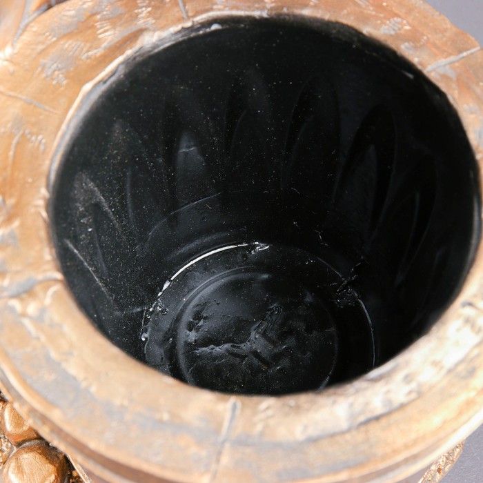 Фигурное кашпо "Девочка с лейкой" бронза