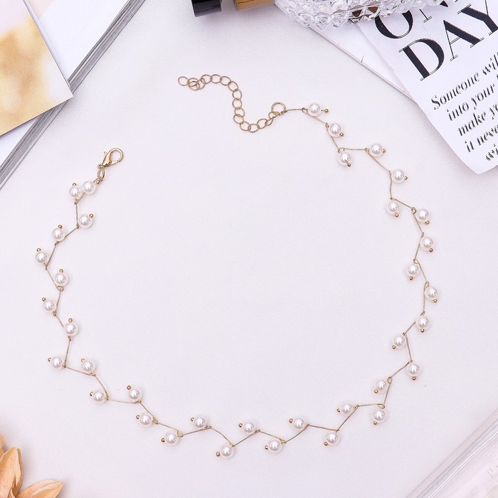 Колье с жемчугом "Цветущая дорожка" бусины, цвет белый в золоте