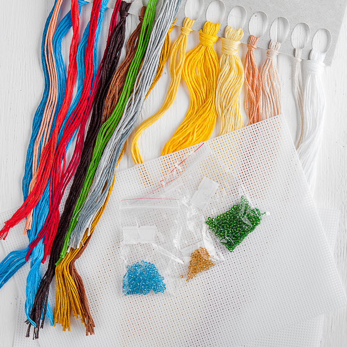 Вышивка на пластиковой канве "Ангел-хранитель"