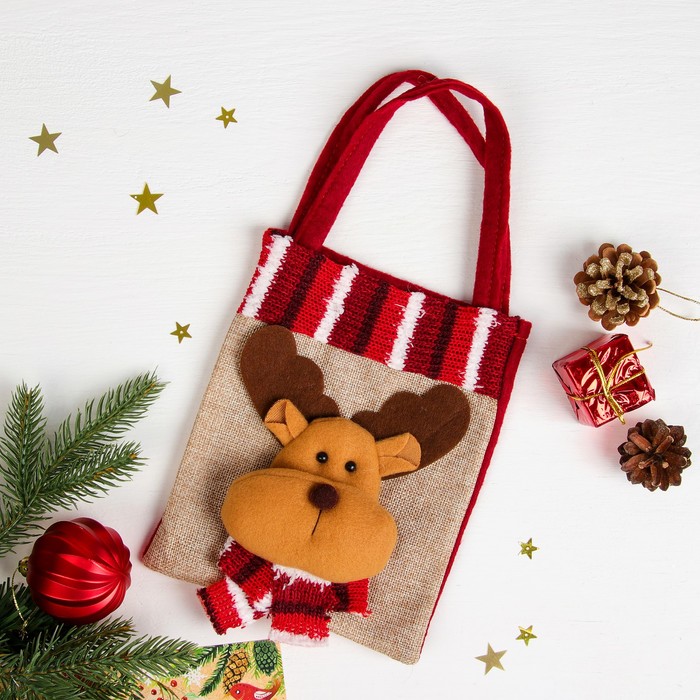 Сумочка "Северный олень в шарфе" объёмный, размер 16 х 20,5 см