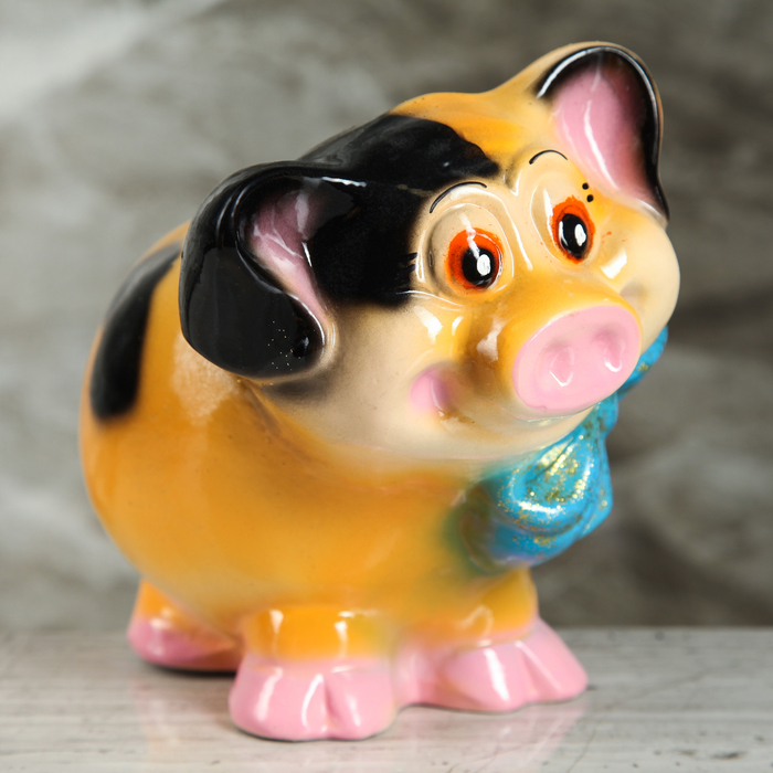 Копилка "Свинка с бантом" бежевый/желтый микс глянец