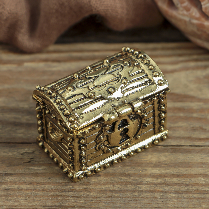 Сундук счастья с слоником удачи, 3,4 х 2,6 см