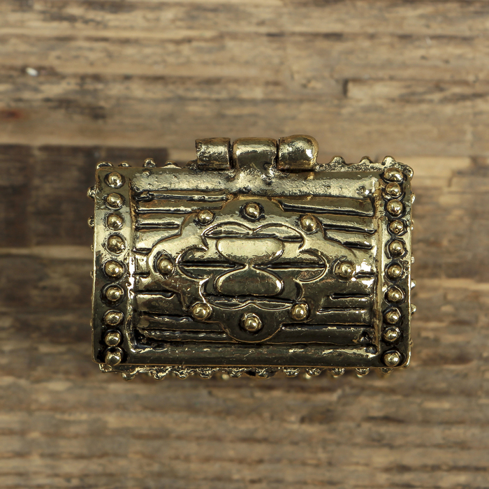 Сундук счастья с слоником удачи, 3,4 х 2,6 см