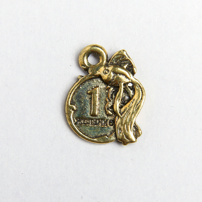 Сундук счастья с золотой рыбкой, 3,5 х 2,7 см