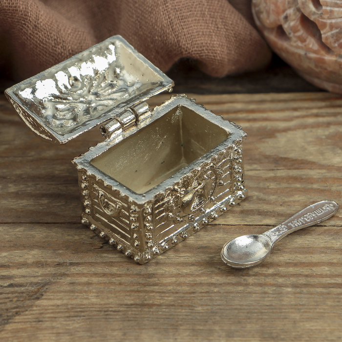 Сундук счастья с денежной ложкой загребушкой, 3,5 х 2,7 см