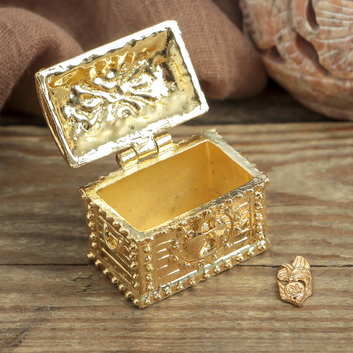 Сундук счастья с рыбкой желаний, 3,6 х 2,6 см