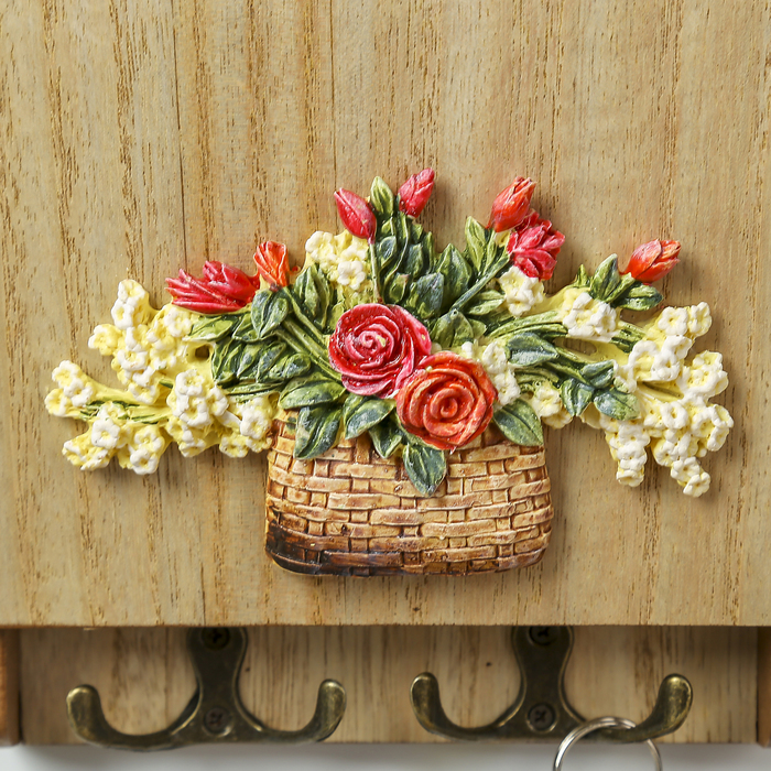 Крючки декоративные дерево с полочкой "Корзина с цветами" 30х16х5,8 см