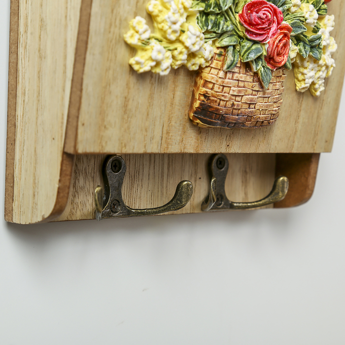 Крючки декоративные дерево с полочкой "Корзина с цветами" 30х16х5,8 см