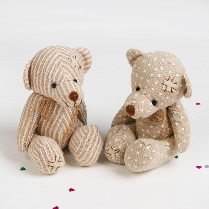 Мягкая игрушка "Мишка с бантиком" на лапке вышивка